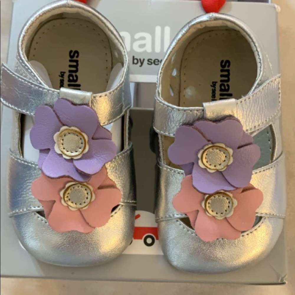 NIB See Kai Run Sandals
